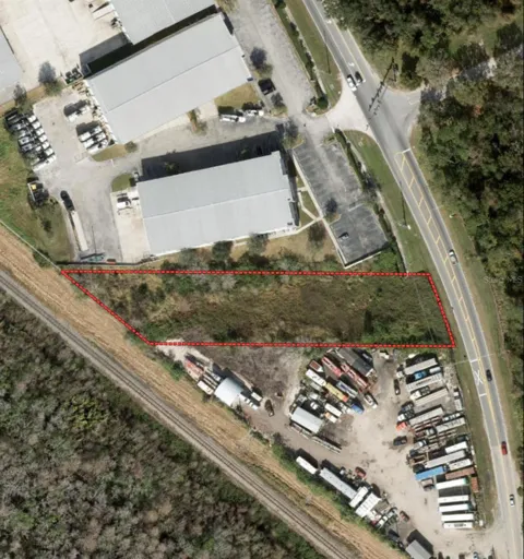 BOGGY CREEK ROAD
