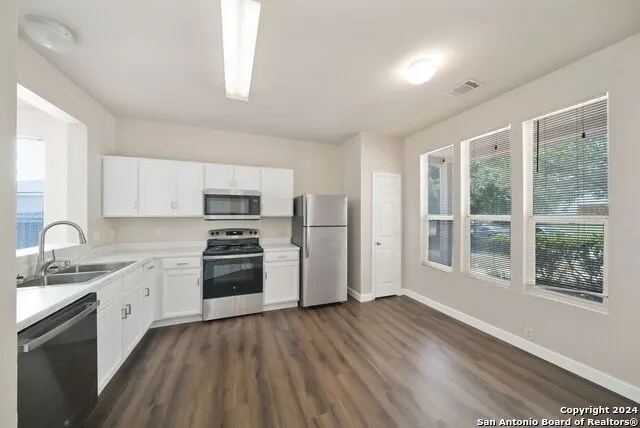 3706 BROWNING BLF San Antonio, TX 78245