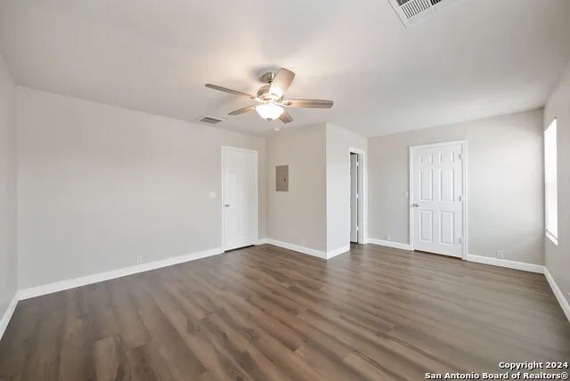 3706 BROWNING BLF San Antonio, TX 78245