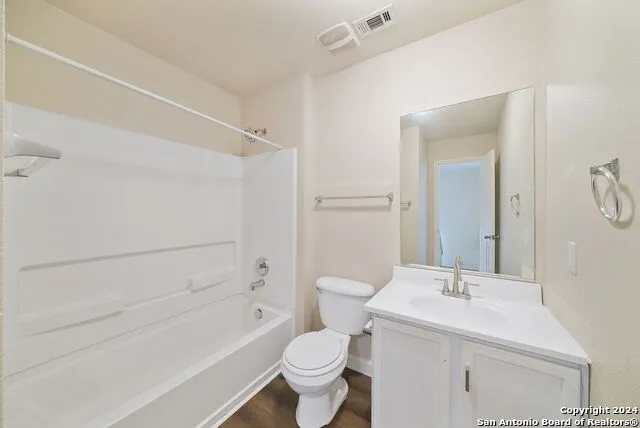 3706 BROWNING BLF San Antonio, TX 78245