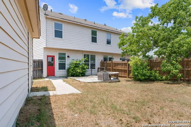 3706 BROWNING BLF San Antonio, TX 78245