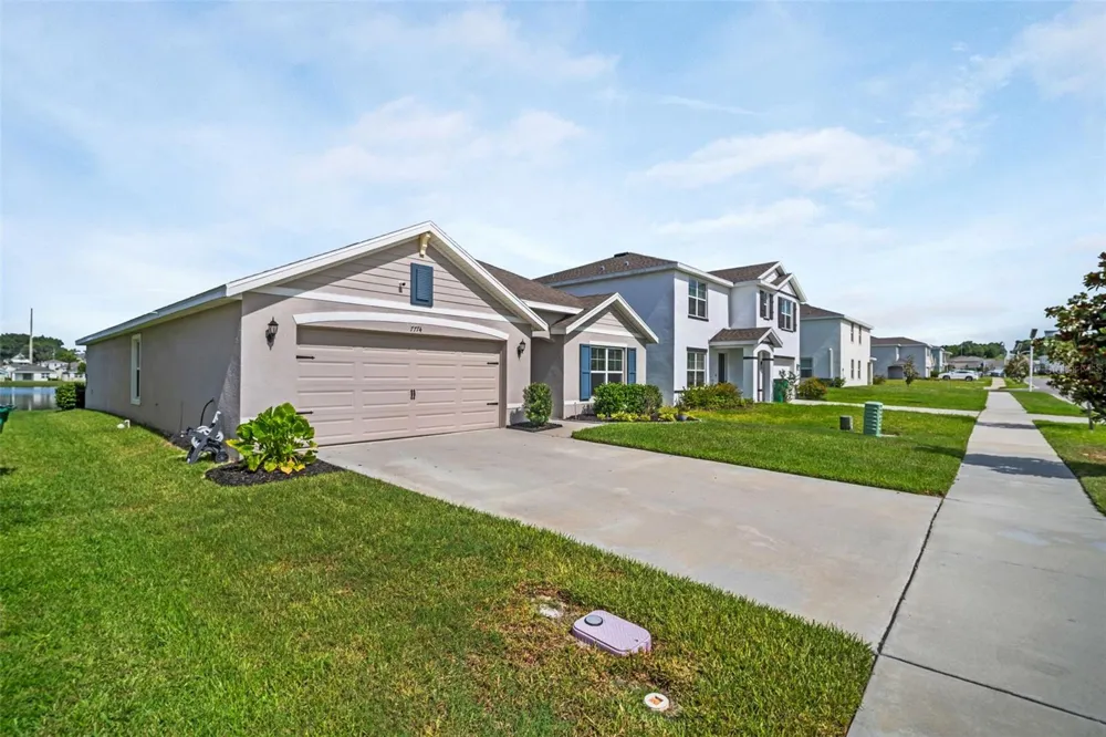 7774 SAIL CLOVER LANE Zephyrhills, FL 33540