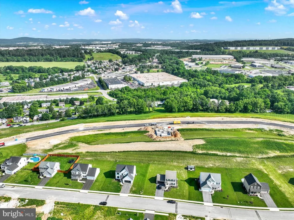 350 LLOYDS LANE York, PA 17406
