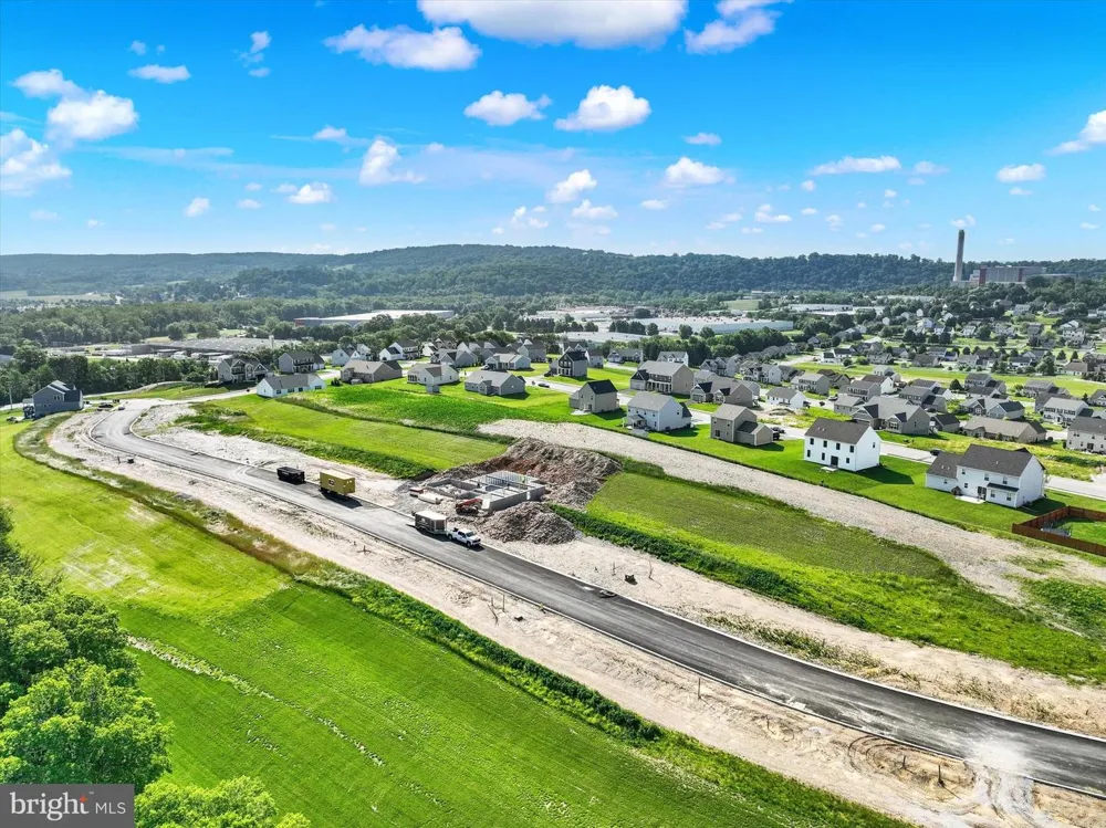 350 LLOYDS LANE York, PA 17406