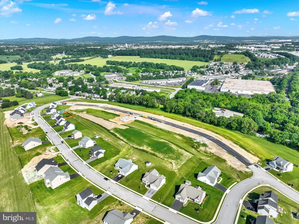 350 LLOYDS LANE York, PA 17406