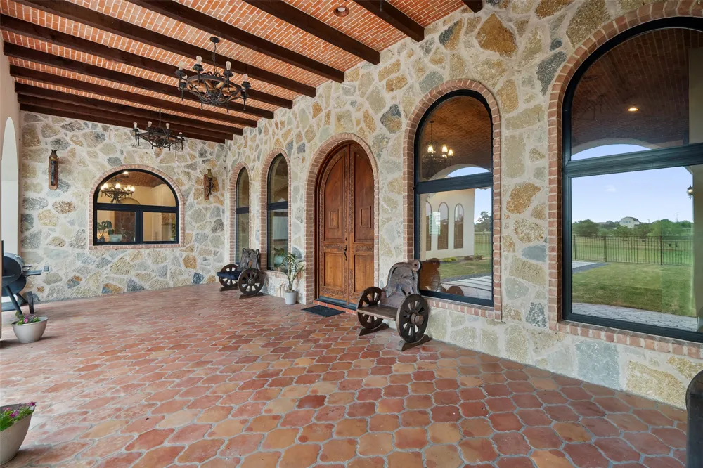 108 Country Vista Lane Georgetown, TX 78626