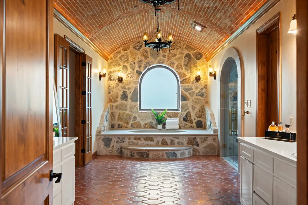 108 Country Vista Lane Georgetown, TX 78626
