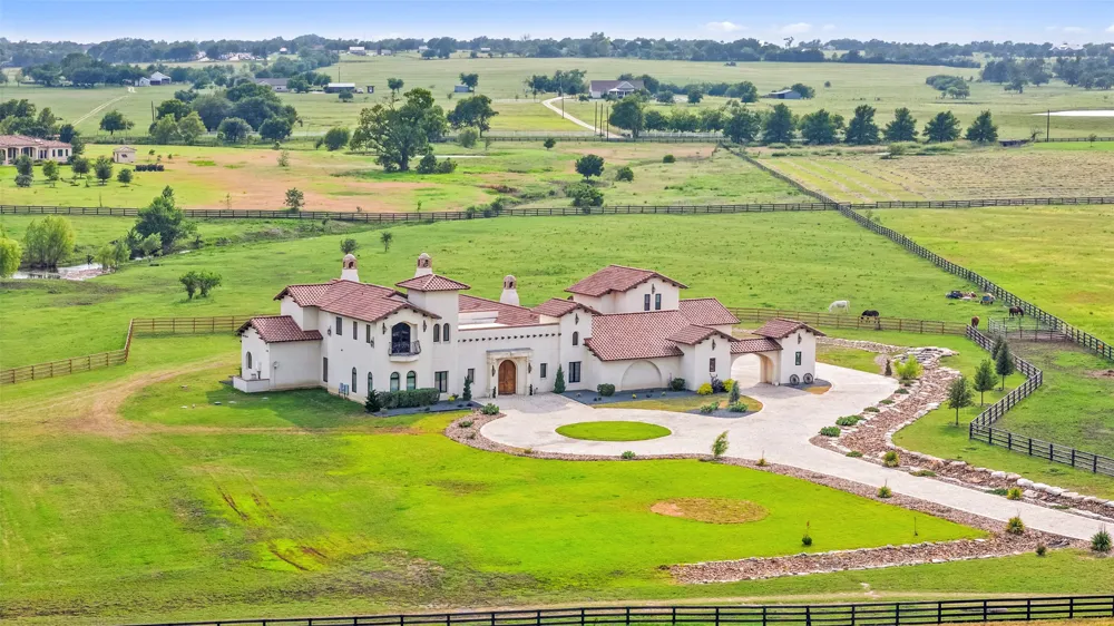 108 Country Vista Lane Georgetown, TX 78626