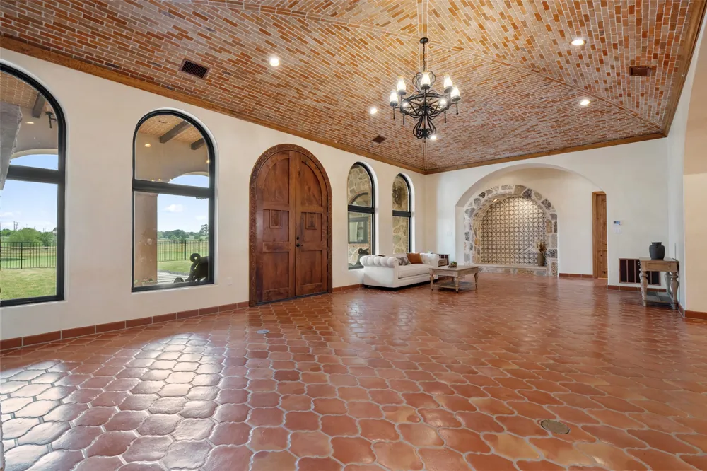 108 Country Vista Lane Georgetown, TX 78626