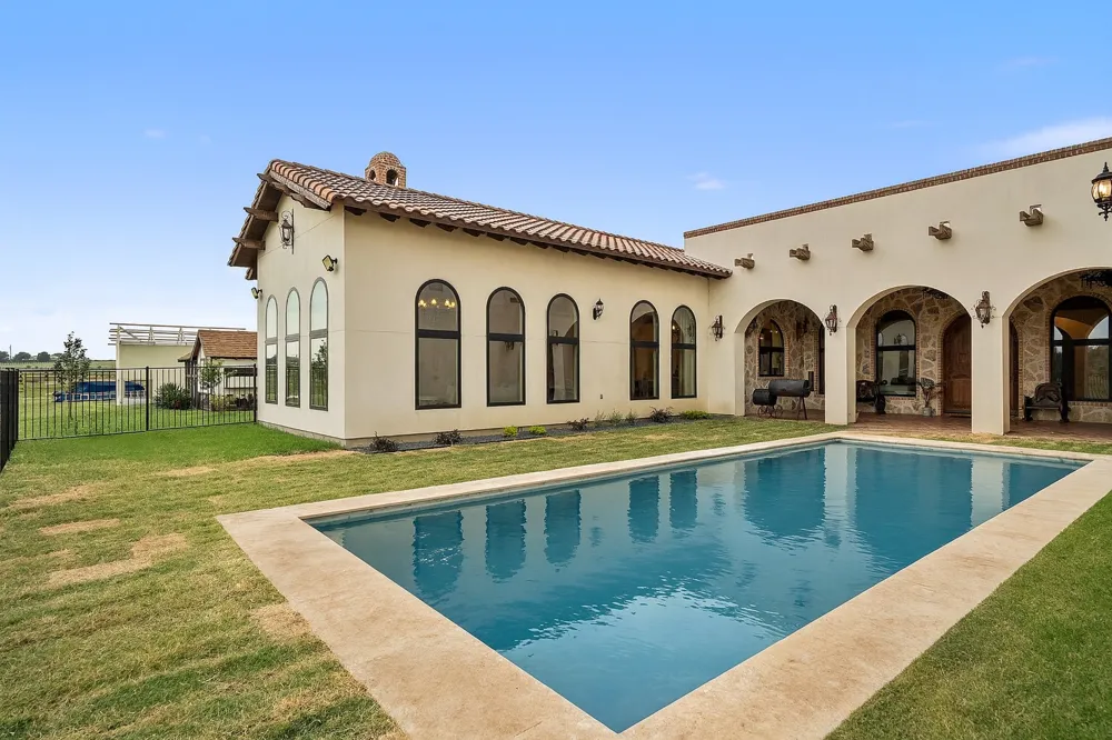 108 Country Vista Lane Georgetown, TX 78626