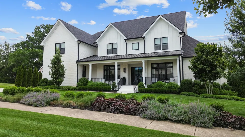 7025 Lanceleaf Drive College Grove, TN 37046