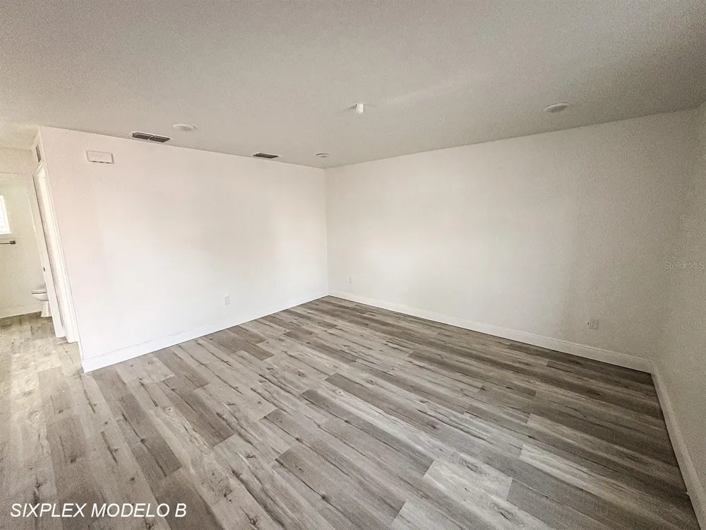 2201 CONWAY DRIVE #202 Deltona, FL 32738