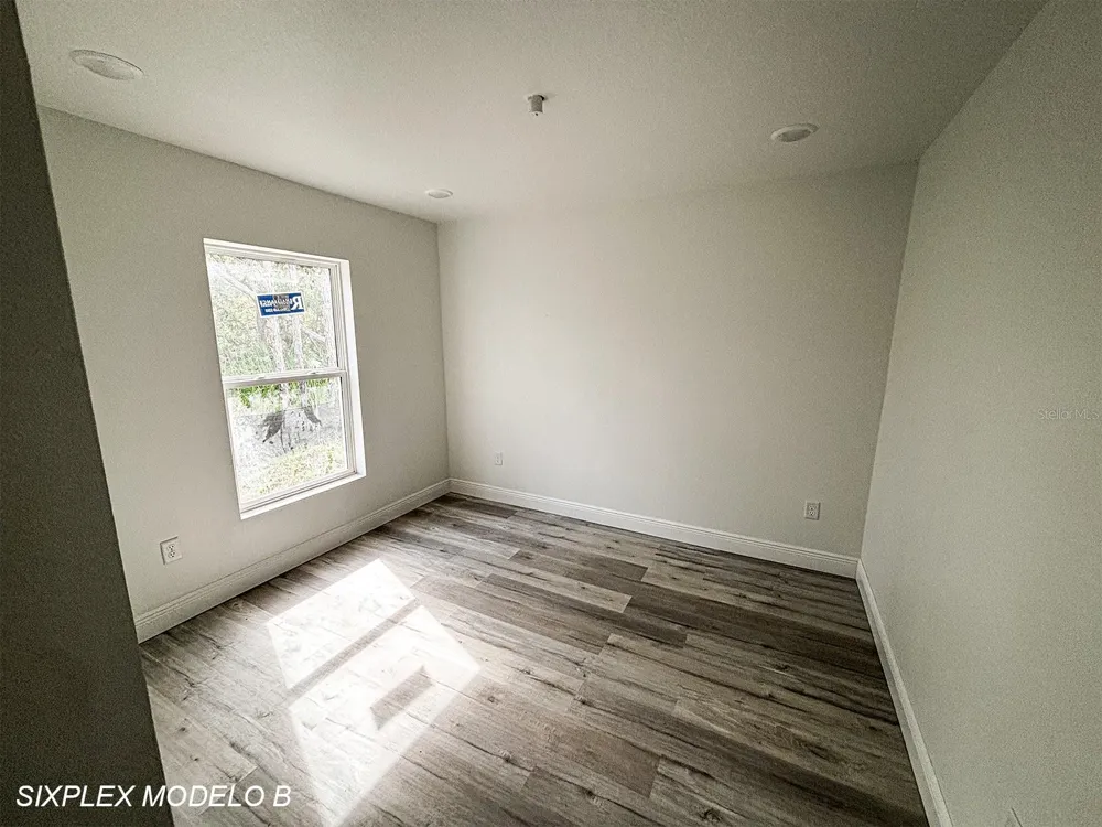 2201 CONWAY DRIVE #202 Deltona, FL 32738