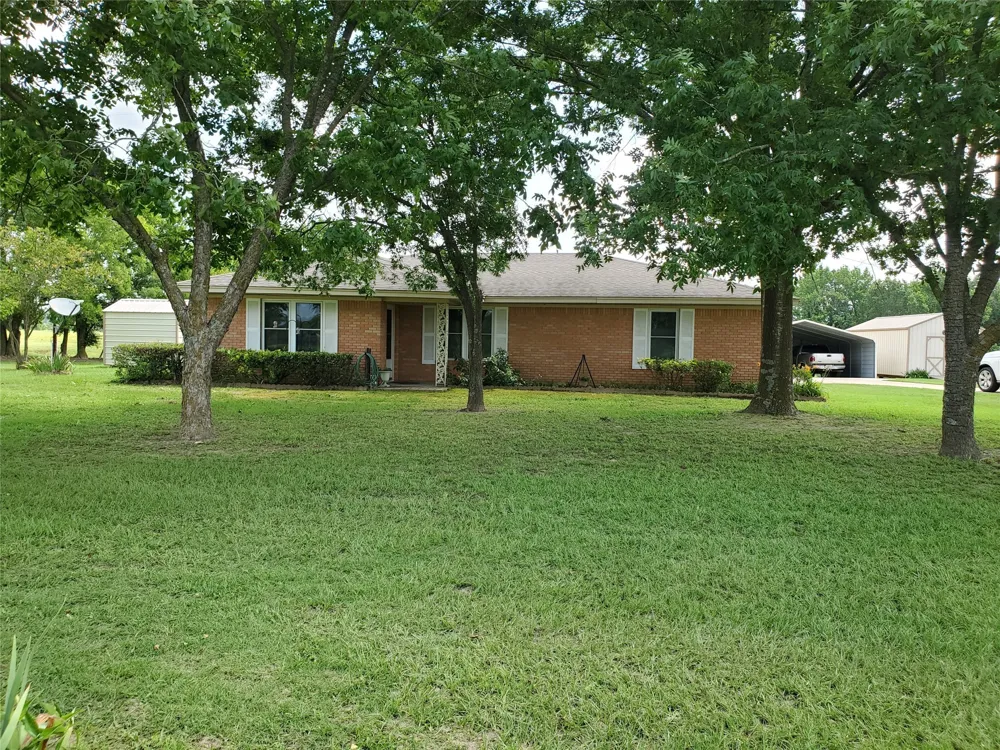 468 CR 4211 Pittsburg, TX 75686