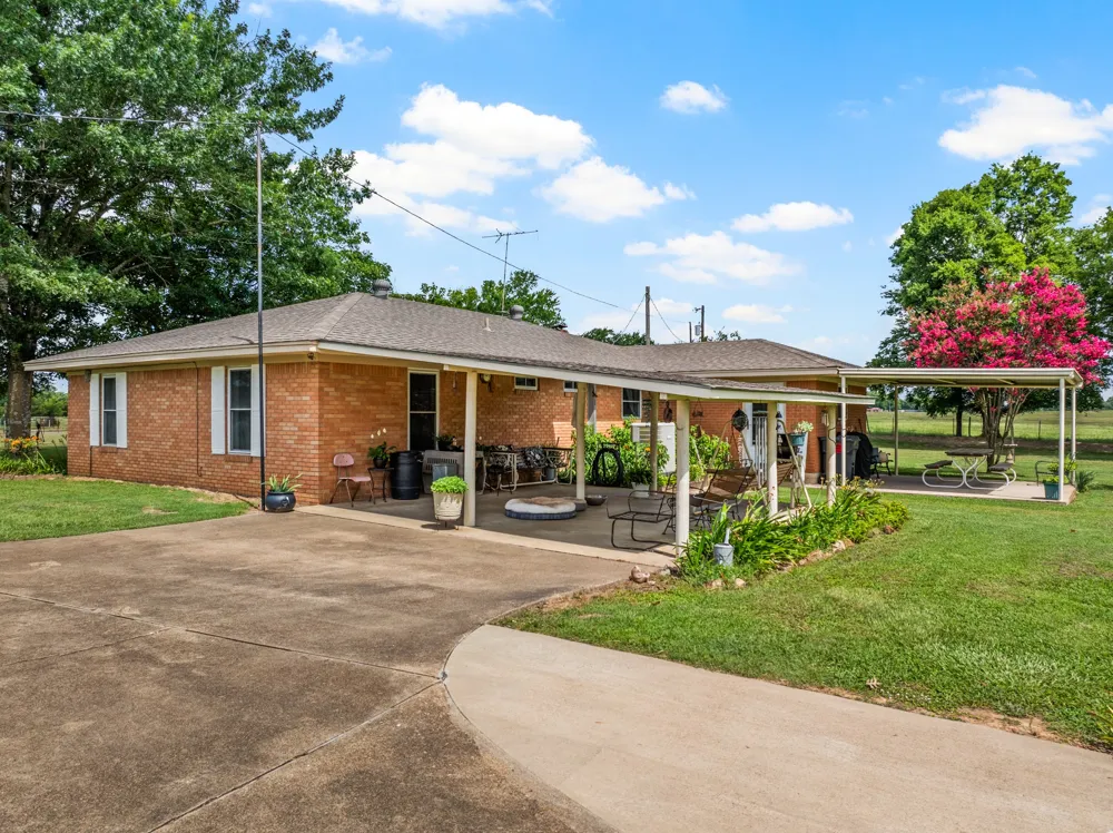 468 CR 4211 Pittsburg, TX 75686