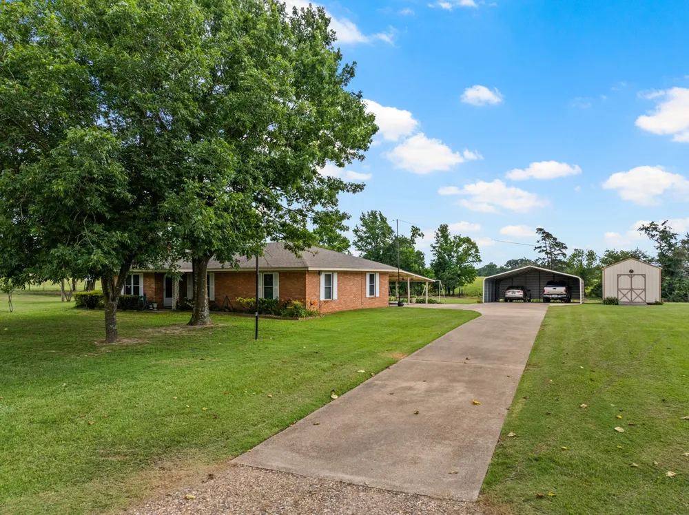 468 CR 4211 Pittsburg, TX 75686