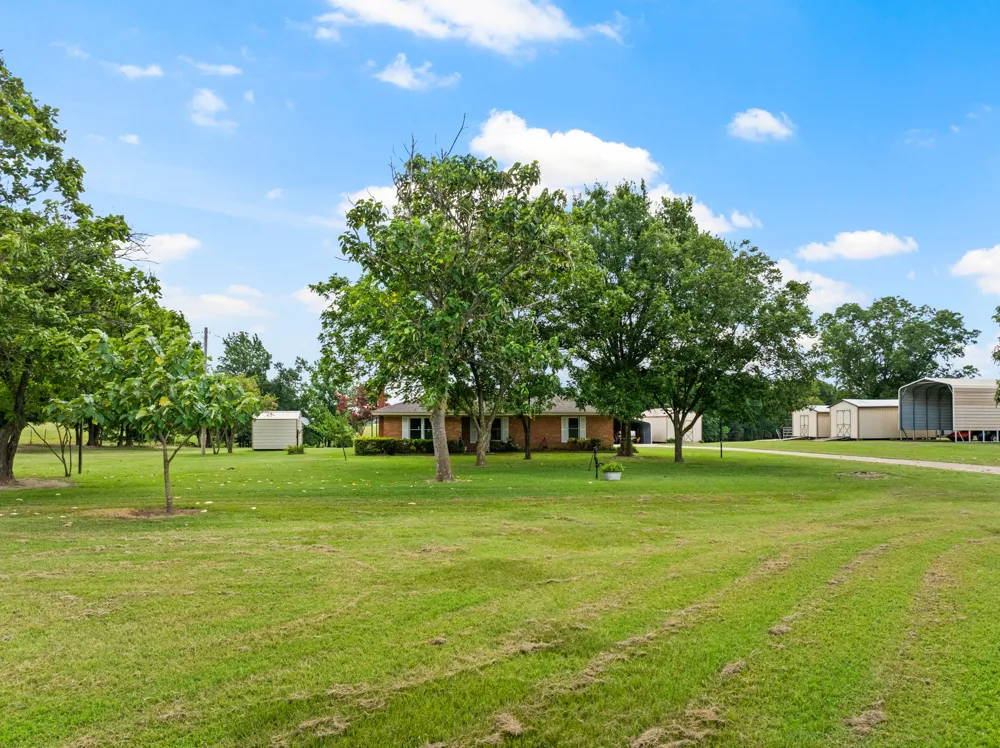468 CR 4211 Pittsburg, TX 75686