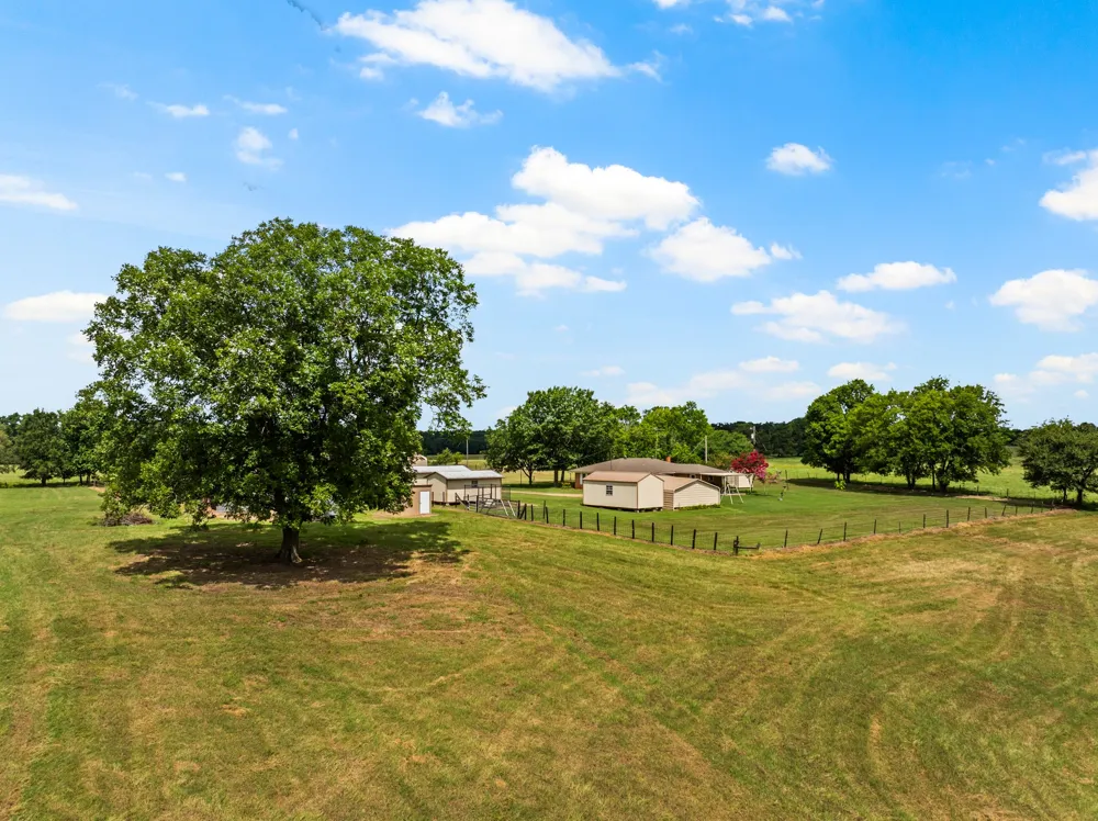 468 CR 4211 Pittsburg, TX 75686