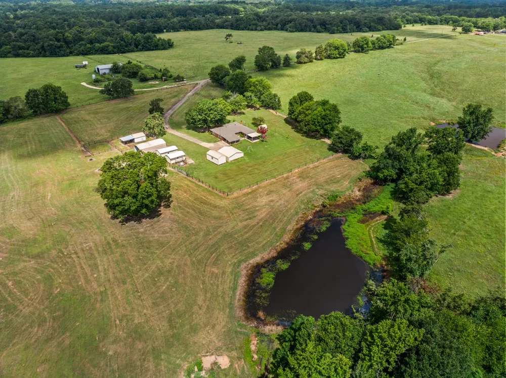468 CR 4211 Pittsburg, TX 75686