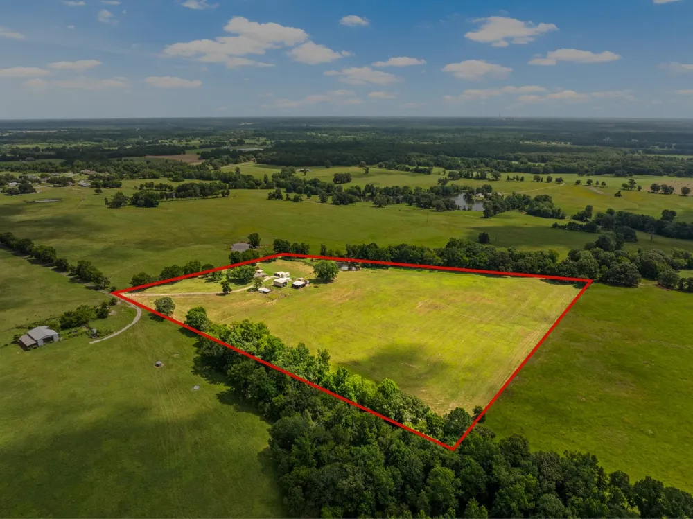 468 CR 4211 Pittsburg, TX 75686