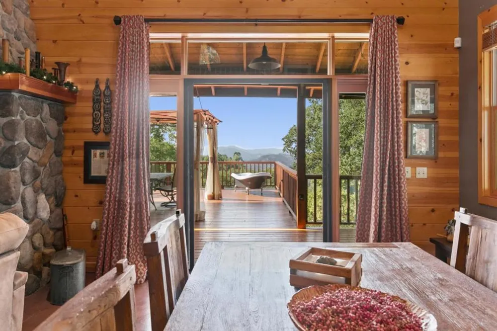 21900 Parrott Ranch Road Carmel Valley, CA 93924
