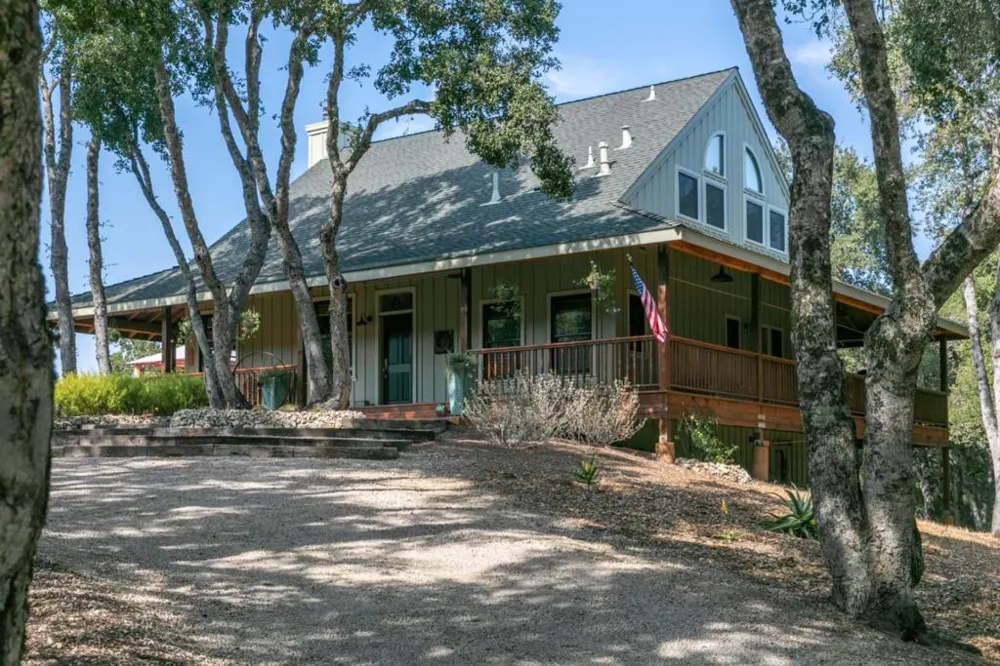 21900 Parrott Ranch Road Carmel Valley, CA 93924