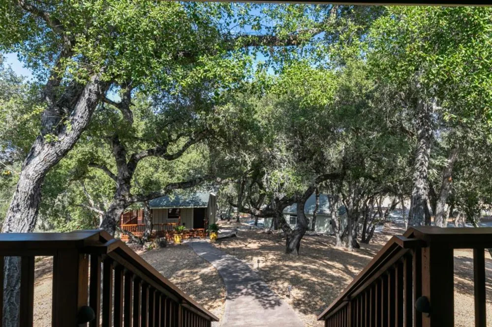 21900 Parrott Ranch Road Carmel Valley, CA 93924