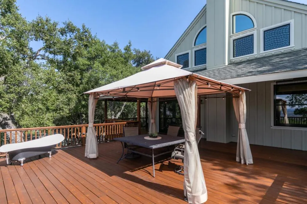 21900 Parrott Ranch Road Carmel Valley, CA 93924