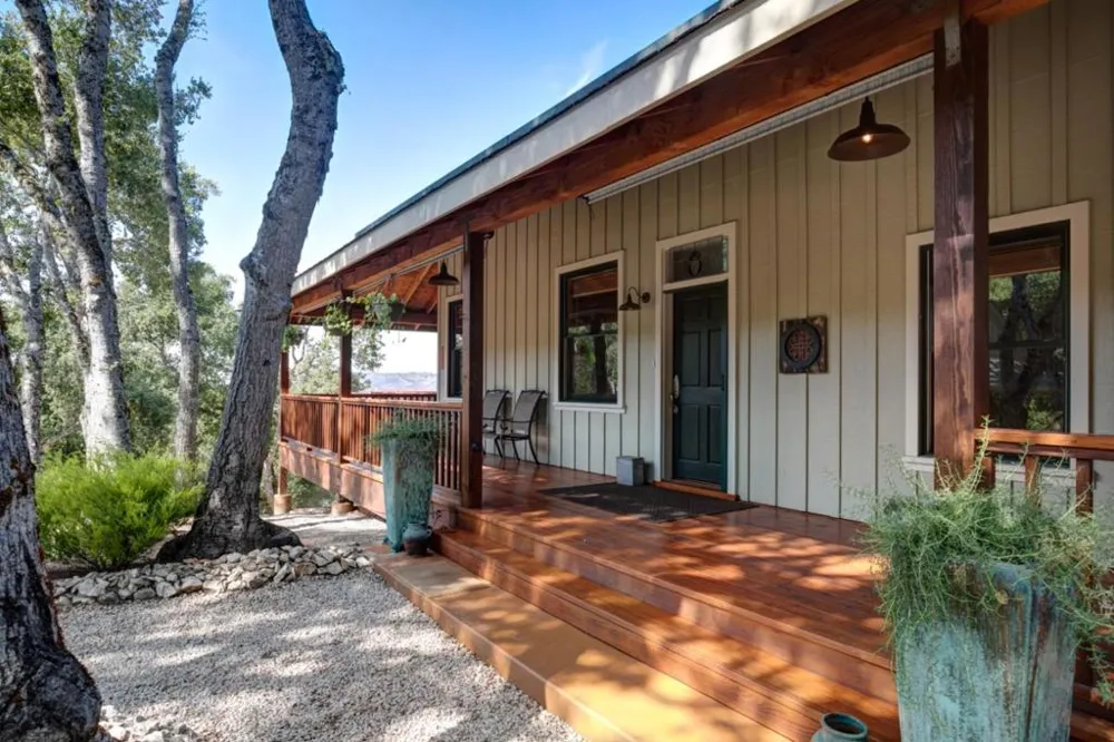21900 Parrott Ranch Road Carmel Valley, CA 93924