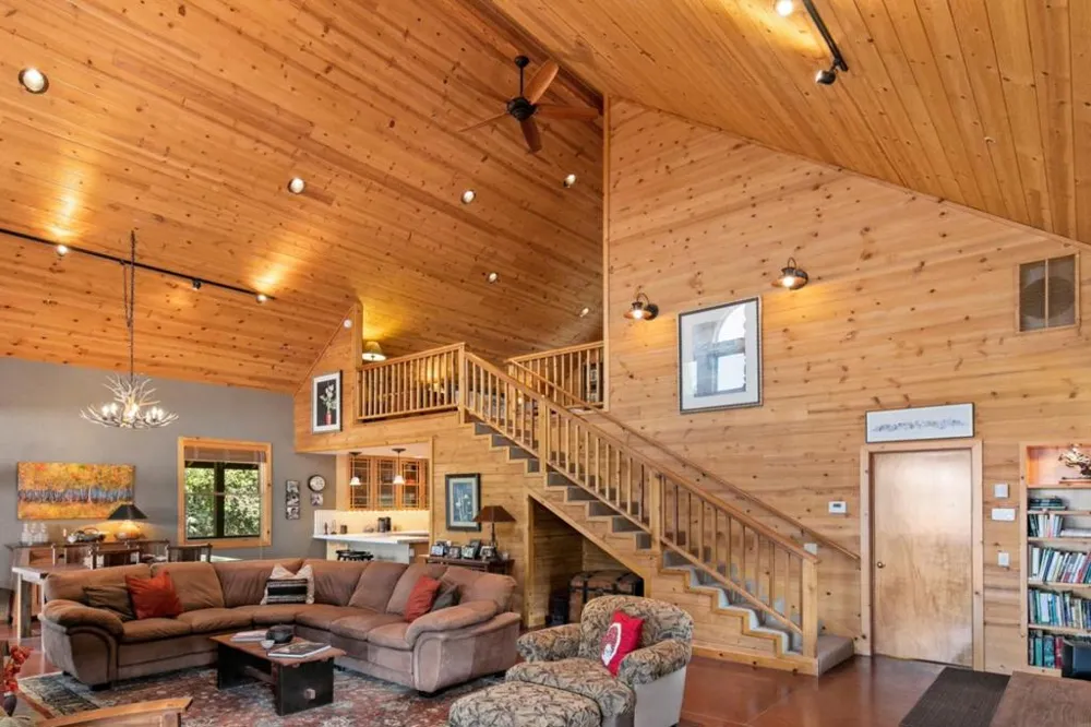 21900 Parrott Ranch Road Carmel Valley, CA 93924