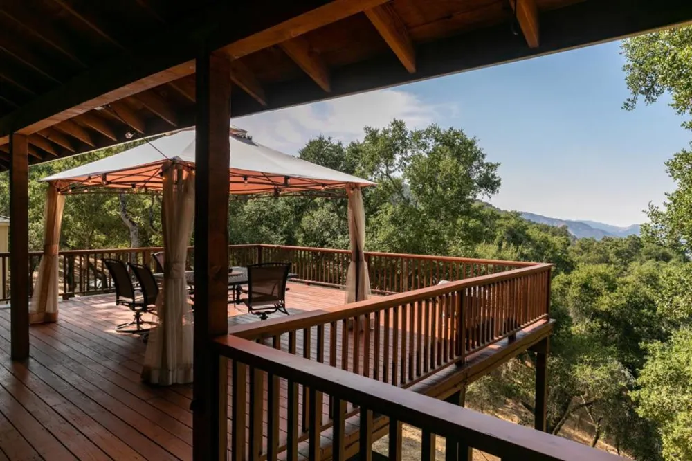 21900 Parrott Ranch Road Carmel Valley, CA 93924