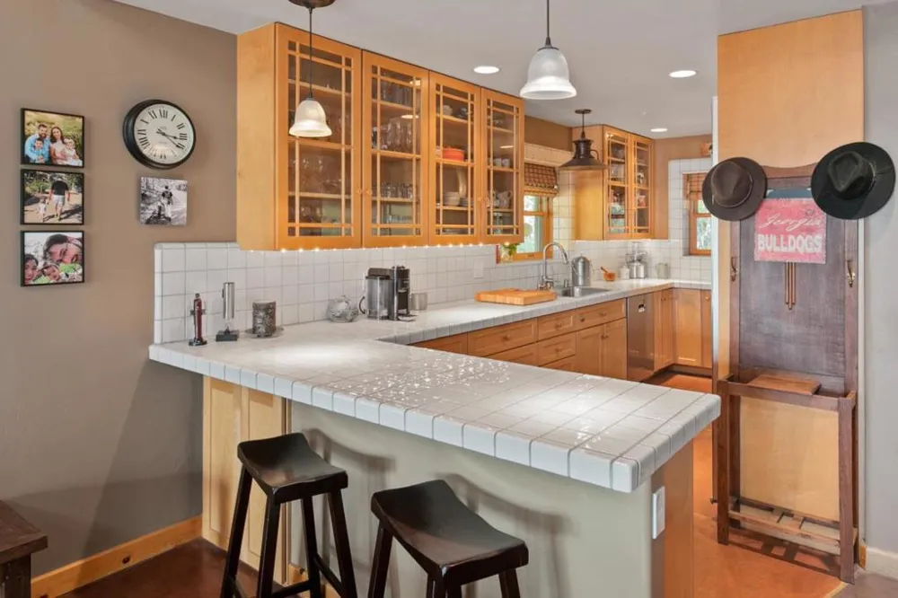 21900 Parrott Ranch Road Carmel Valley, CA 93924