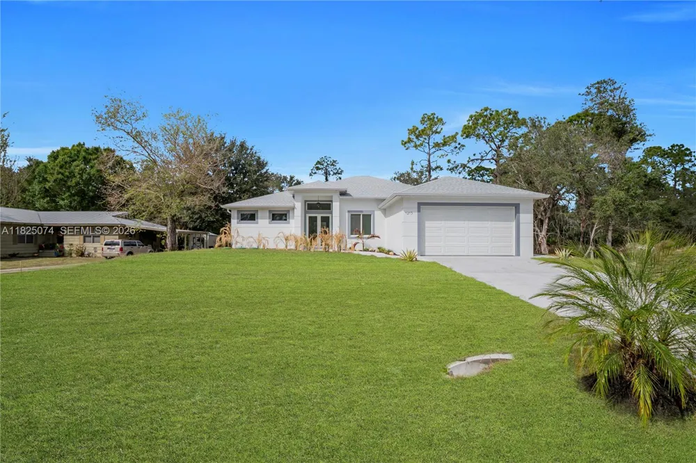 1215 Fitch Ave Lehigh Acres, FL 33972