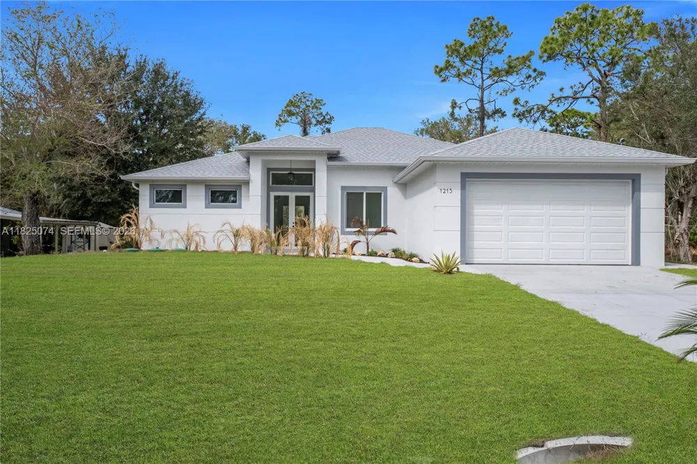 1215 Fitch Ave Lehigh Acres, FL 33972