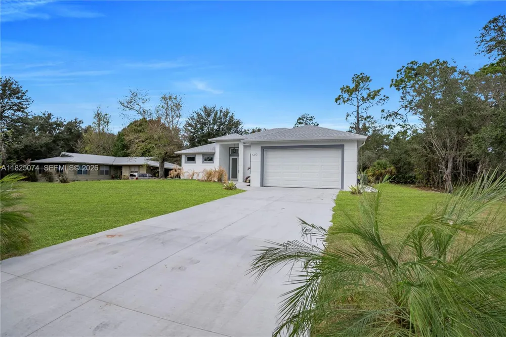 1215 Fitch Ave Lehigh Acres, FL 33972