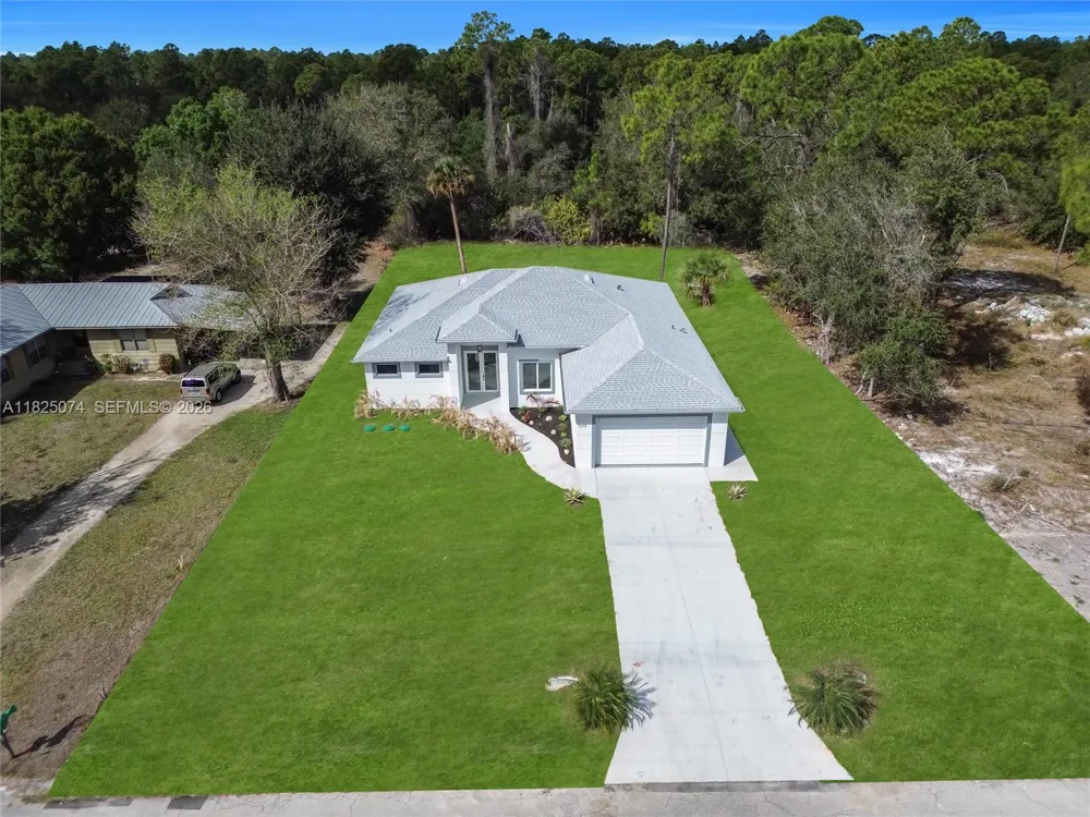 1215 Fitch Ave Lehigh Acres, FL 33972