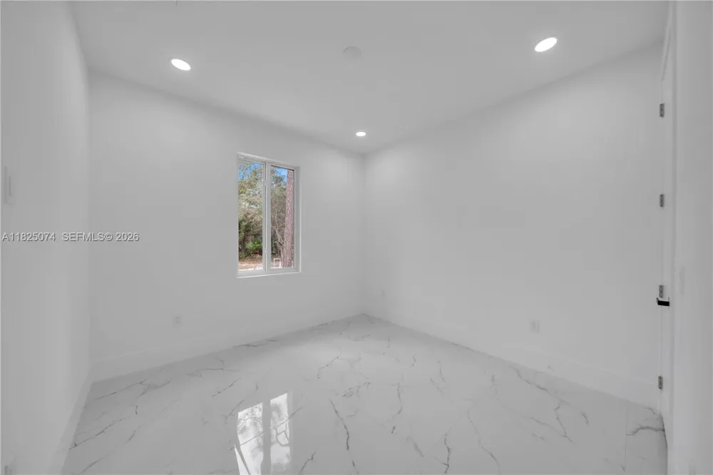 1215 Fitch Ave Lehigh Acres, FL 33972