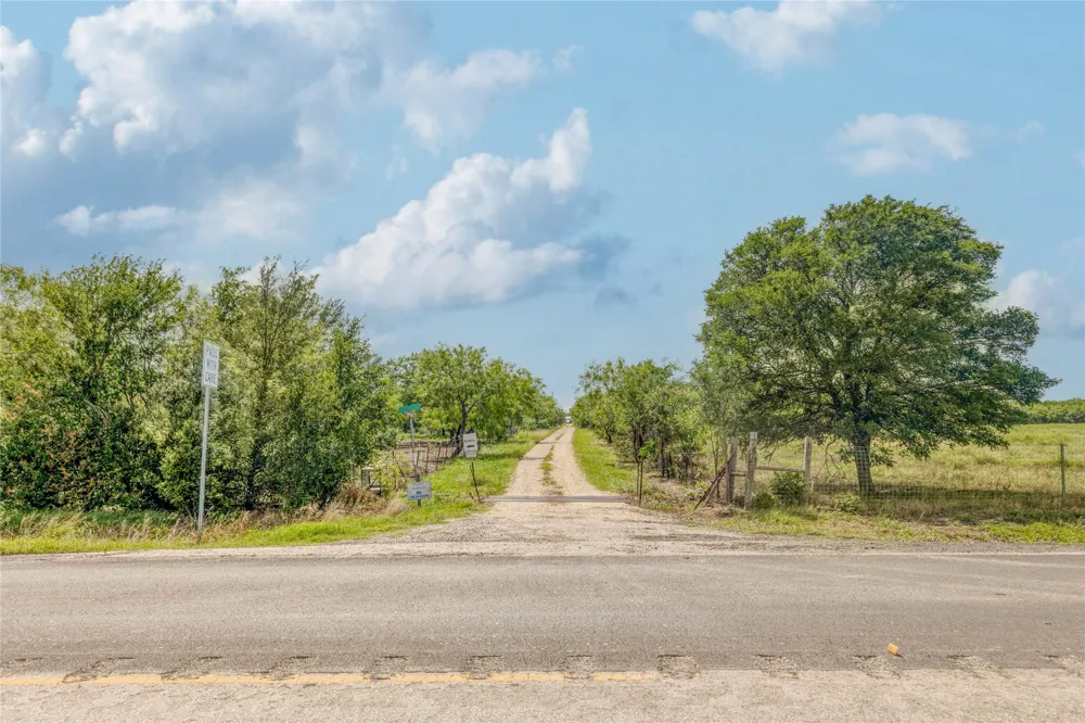 200 Armstrong Road Lockhart, TX 78644