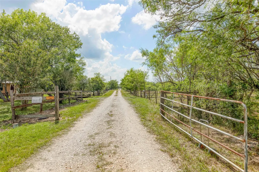 200 Armstrong Road Lockhart, TX 78644