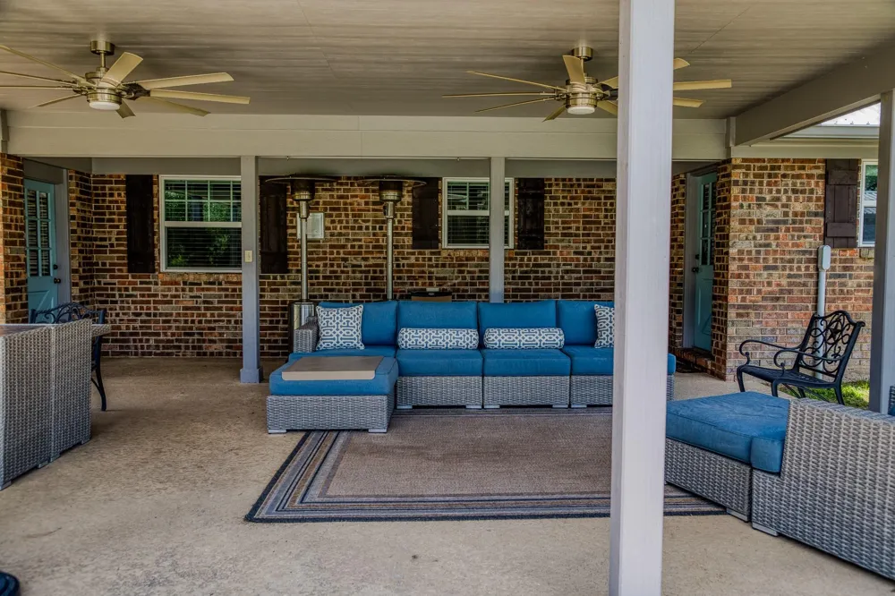 528 E Us Highway 290 Highway Carmine, TX 78932
