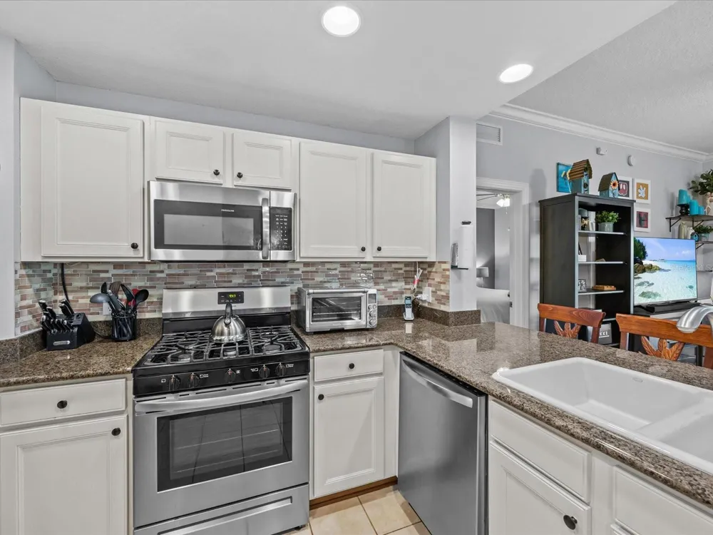 7615 HERITAGE CROSSING WAY #201 Reunion, FL 34747