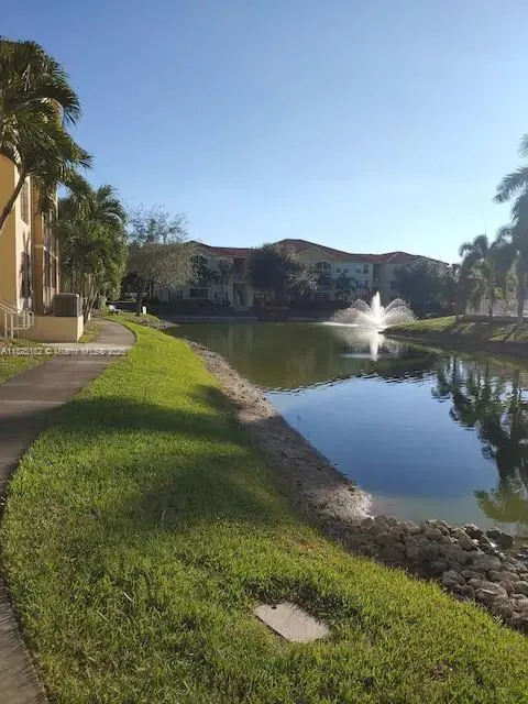 4149 RESIDENCE DR. #801 Fort Myers, FL 33901