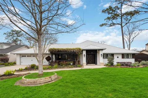 4031 Fernwood Drive