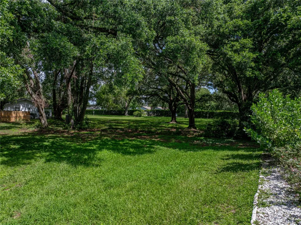 7427 20TH STREET Zephyrhills, FL 33540
