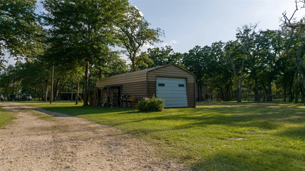 8058 Milam County Road 455 Thorndale, TX 78947