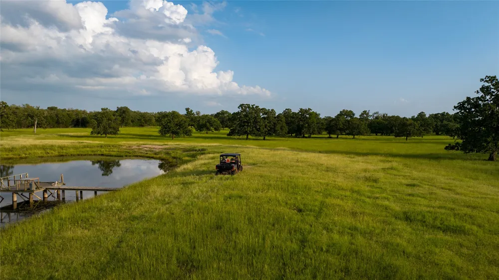 8058 Milam County Road 455 Thorndale, TX 78947