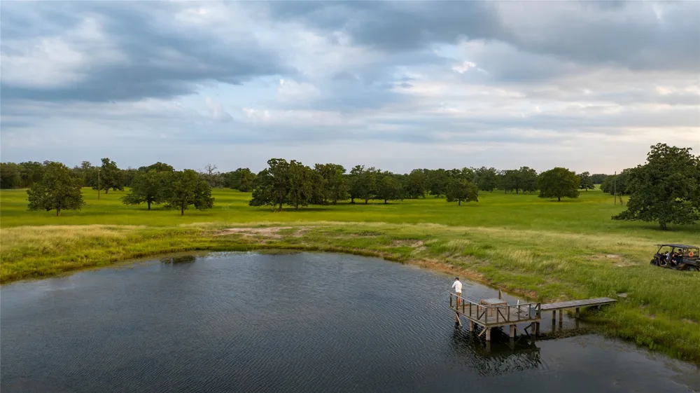8058 Milam County Road 455 Thorndale, TX 78947
