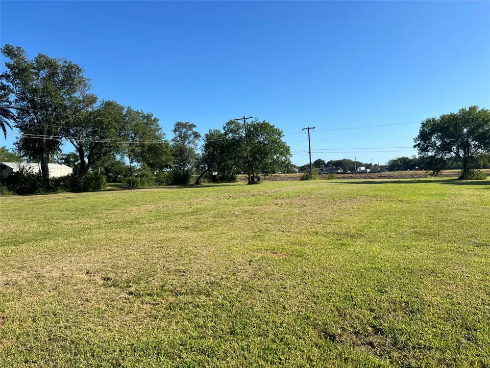 1 34th Avenue N Texas City, TX 77590