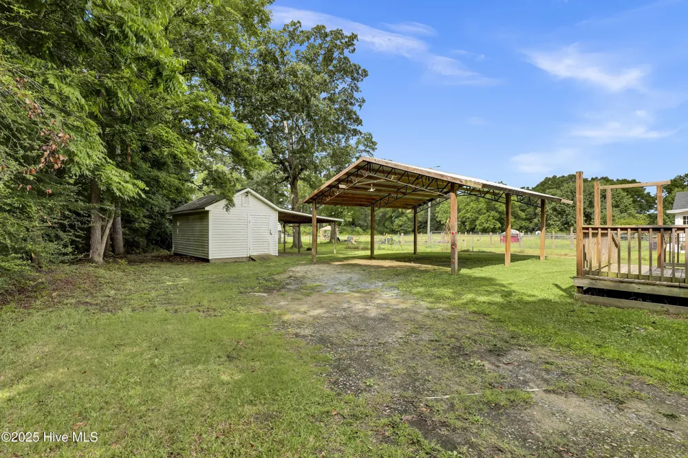 2971 Penderlea Highway Burgaw, NC 28425