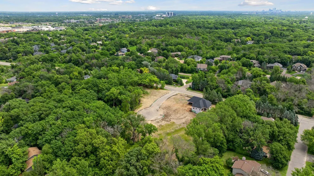 12802 Woodhaven Place Minnetonka, MN 55305